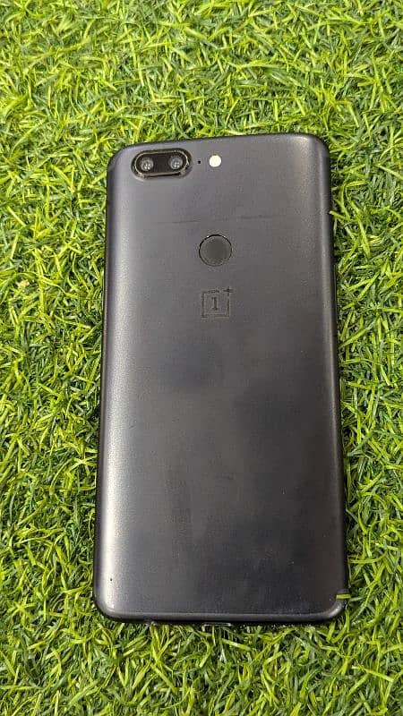 one plus 5T 1