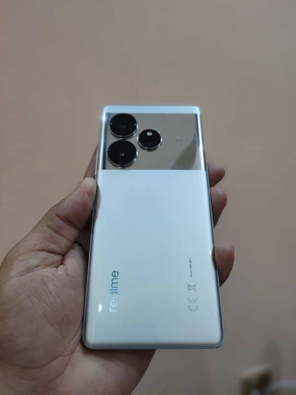 Realme gt 6 16 512 full warranty full box 10by10 7