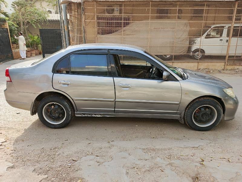 Honda Civic EXi 2004 2