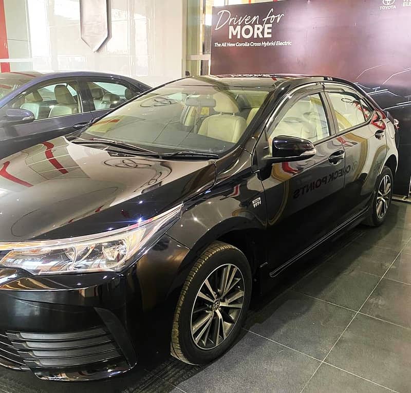 Toyota Corolla Altis 1.6 2018 1