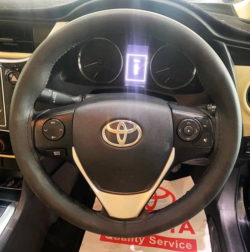 Toyota Corolla Altis 1.6 2018 9