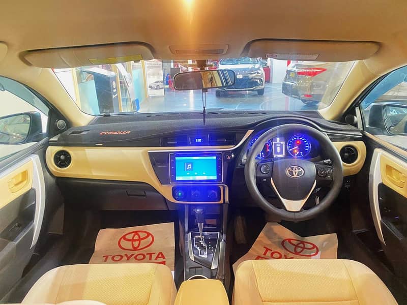 Toyota Corolla Altis 1.6 2018 10