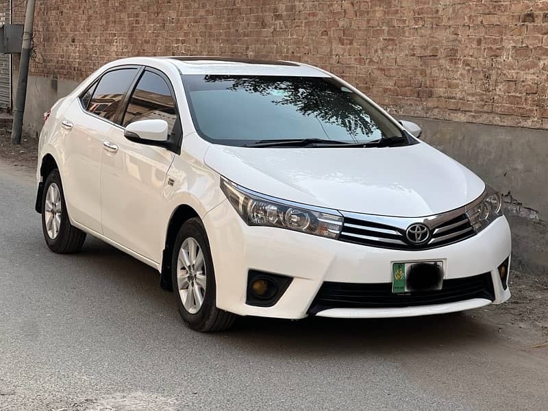 Toyota Altis Grande 2015 3