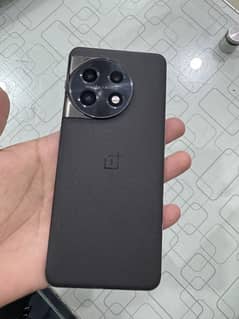 OnePlus 11 5g 10/10con black colour nonpta 2 month sim time