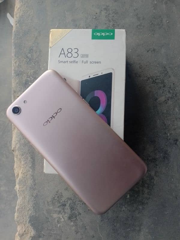 Oppo A83 0