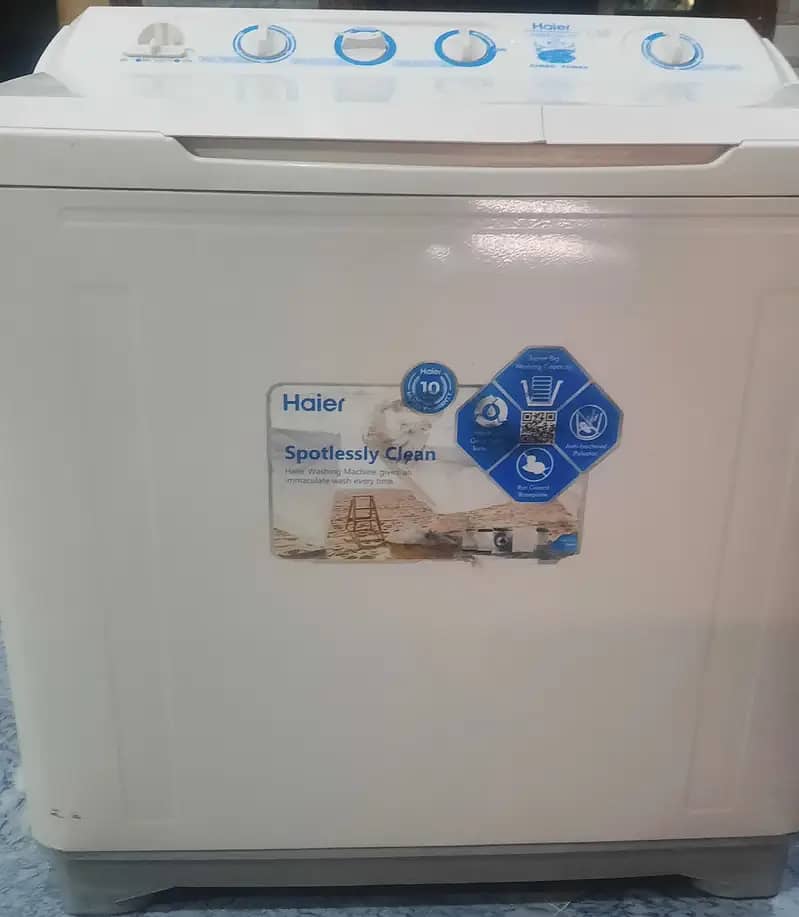 Haier Semi automatic machine with dryer 0