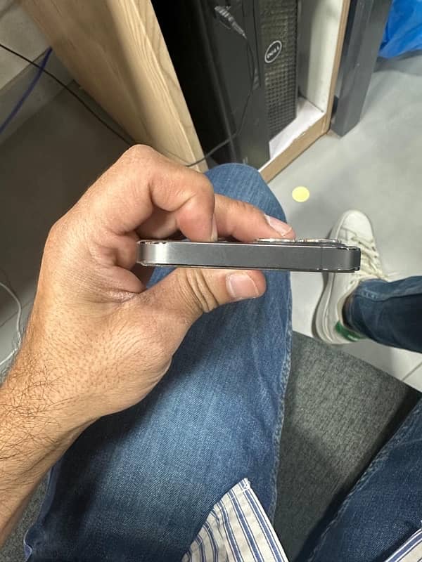 iPhone 12 Pro 256gb LLA variant 3