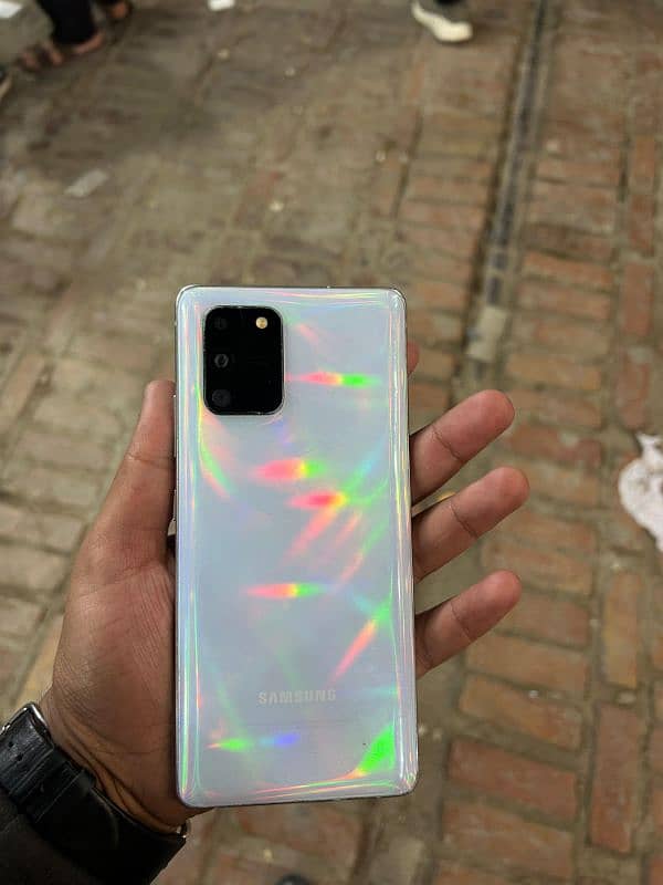 Samsung S10 lite official approved minor dot and shade all ok 1