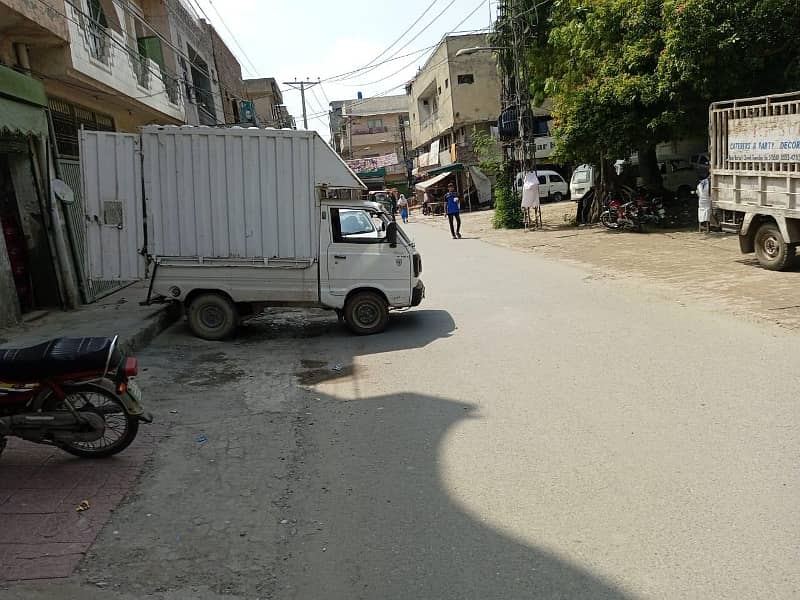 2.5 Marla Semi Commercial Building For Sale At Main Darull Islam Road Near To Barkat Chowk Township Sector B2 24