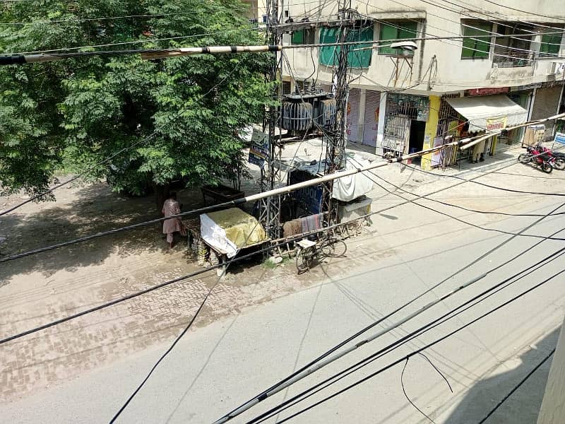 2.5 Marla Semi Commercial Building For Sale At Main Darull Islam Road Near To Barkat Chowk Township Sector B2 27