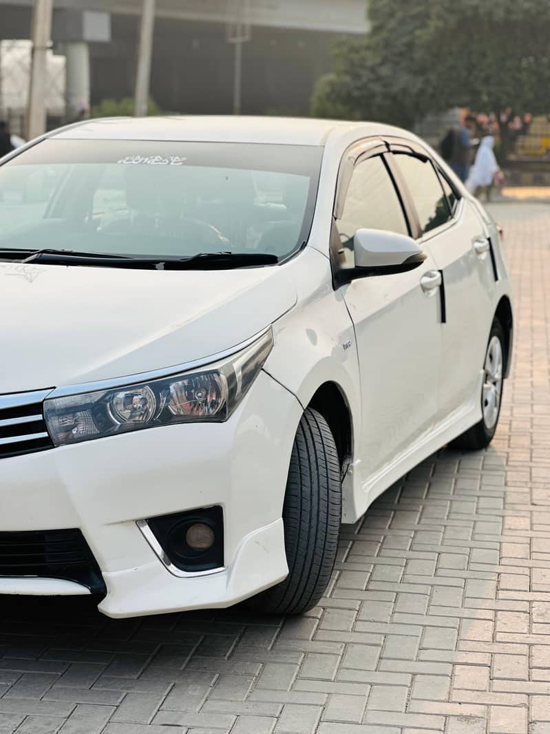 Toyota Corolla GLI 2015 Automatic 5