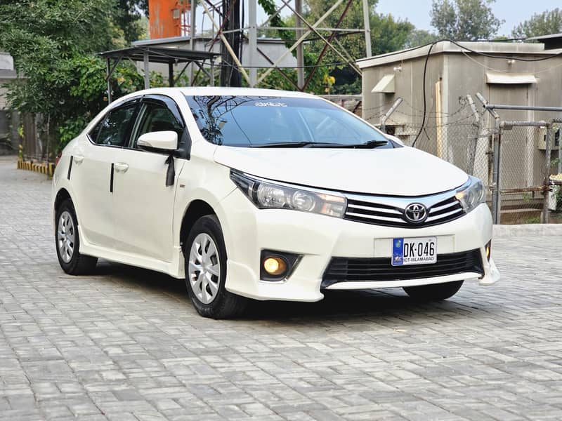 Toyota Corolla GLI 2015 Automatic 13