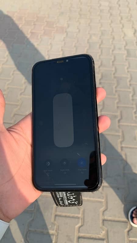 IPHONE Xr 5