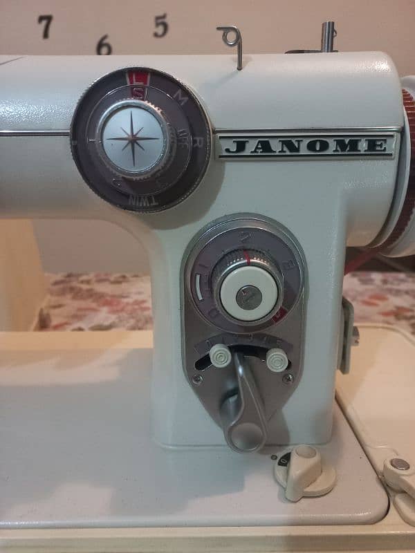 Janome Model 672 1