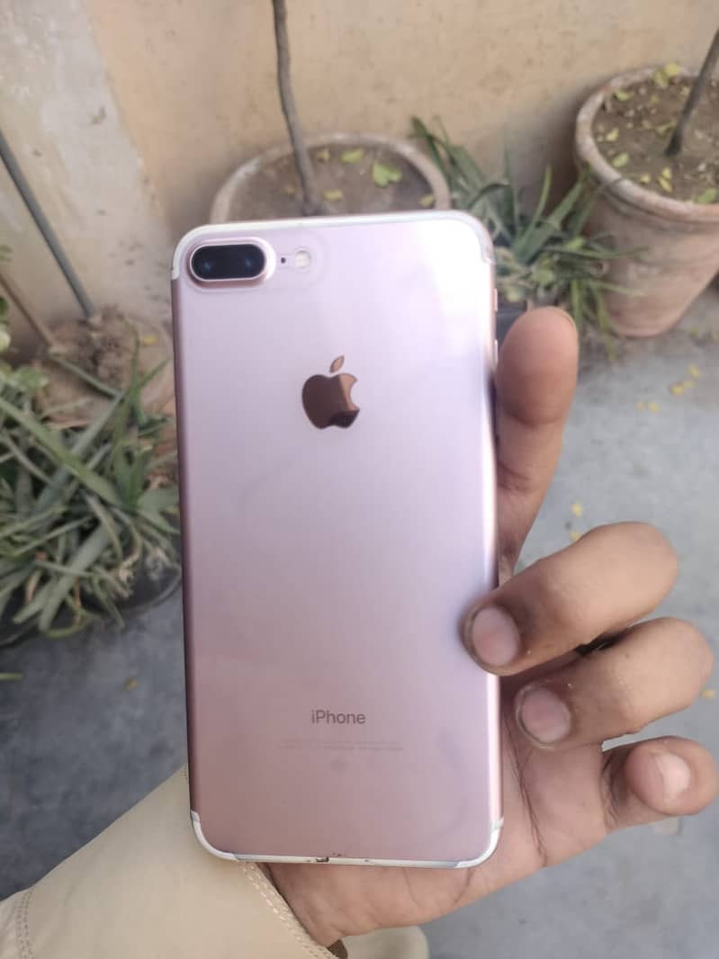 Apple iPhone 7 Plus    03238818710 1