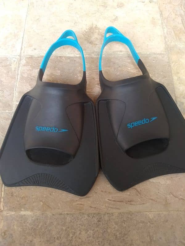 swimming fins speedo brand adjustable 1 pair (RS. 1200) 1