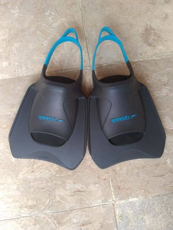 swimming fins speedo brand adjustable 1 pair (RS. 1200) 8