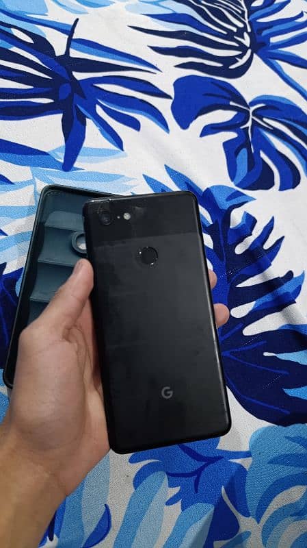 Google pixel 3xl minor crack 3