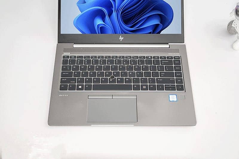 HP ZBOOK Core i5 8th Generation (Ram 8GB + SSD 256GB) IPS Display 7