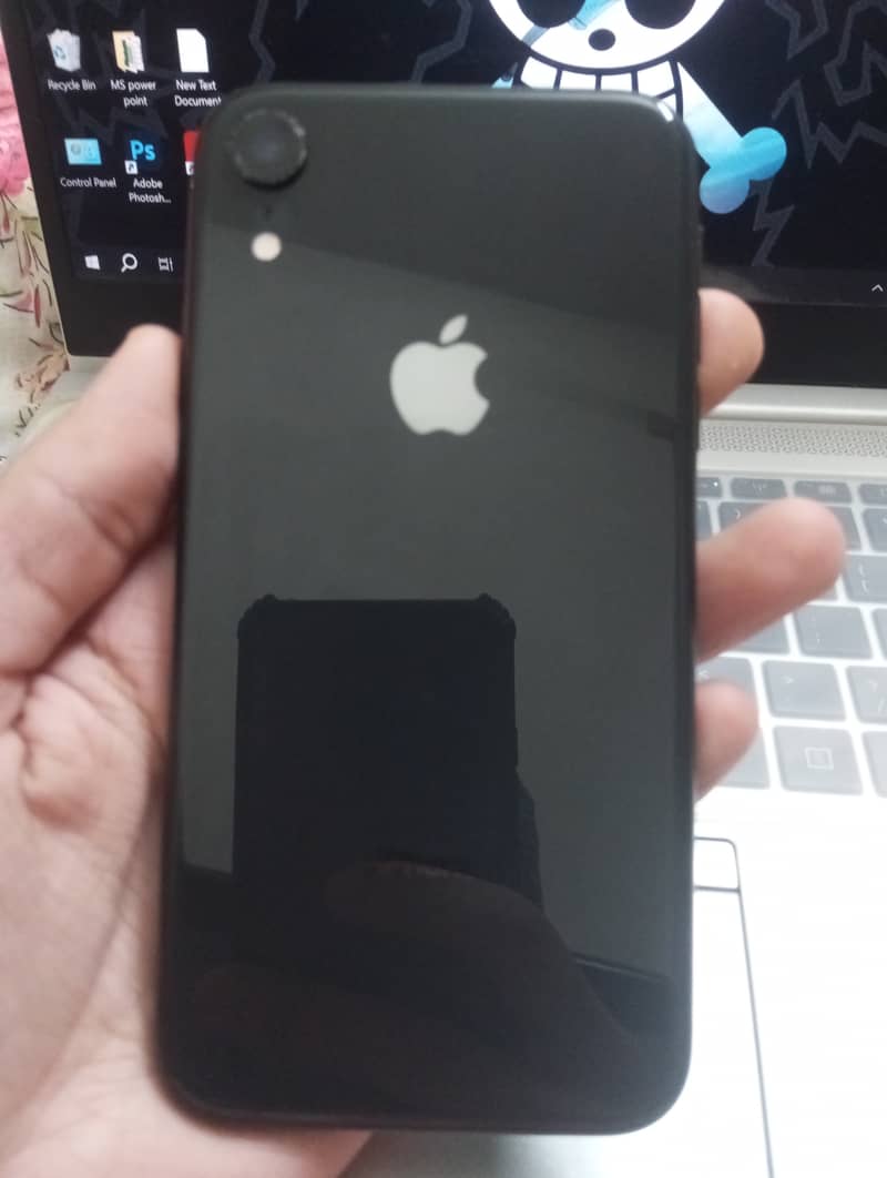 Apple iPhone XR 0