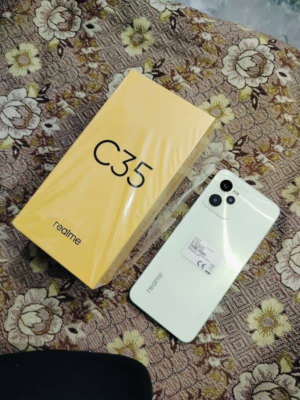 Realme C35 4/128 1