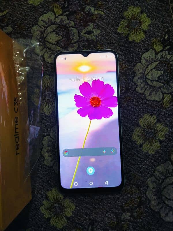 Realme C35 4/128 2