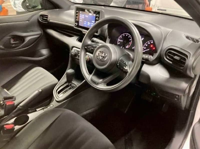 Toyota Yaris 2021 6