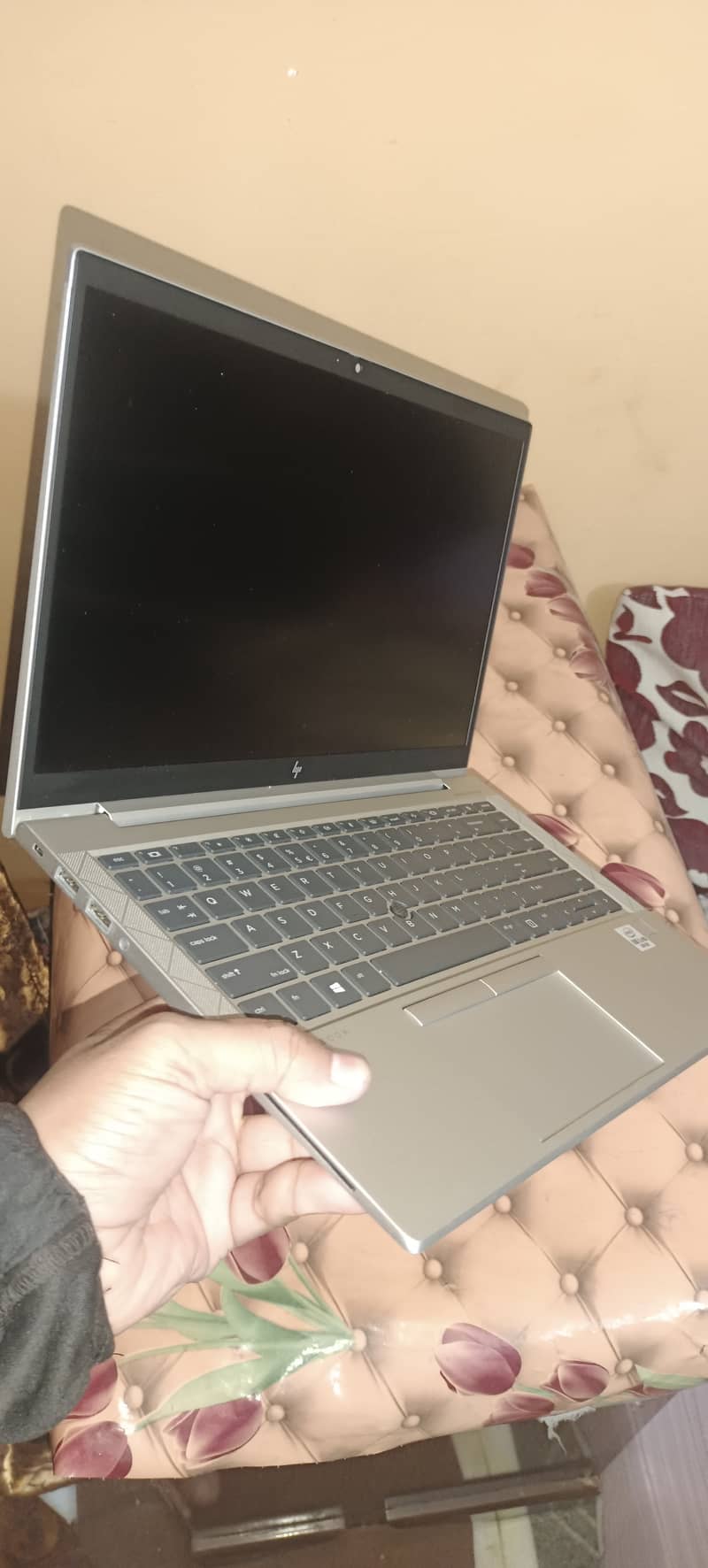 HP laptop 840 G7 EliteBook 4