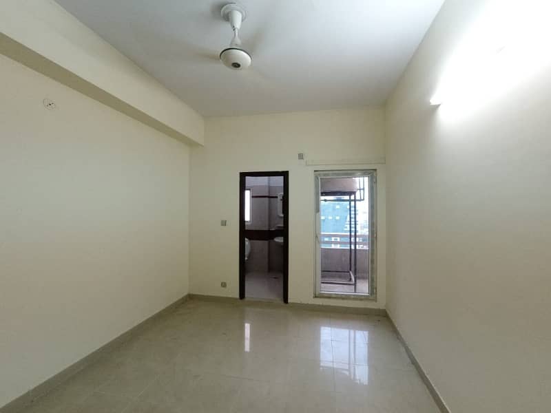 Luxury Corner Apartment For Rent 0