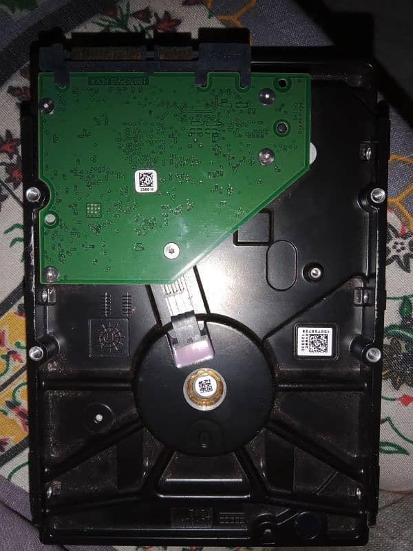 2TB SEAGATE HARD DRIVEE BARRACUDA made of thailond 2