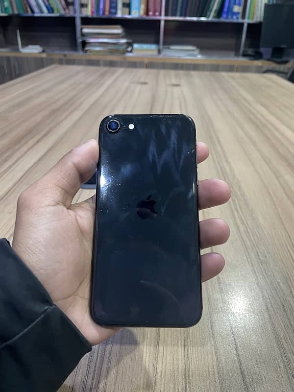 iphone SE 2020 pta approved 1