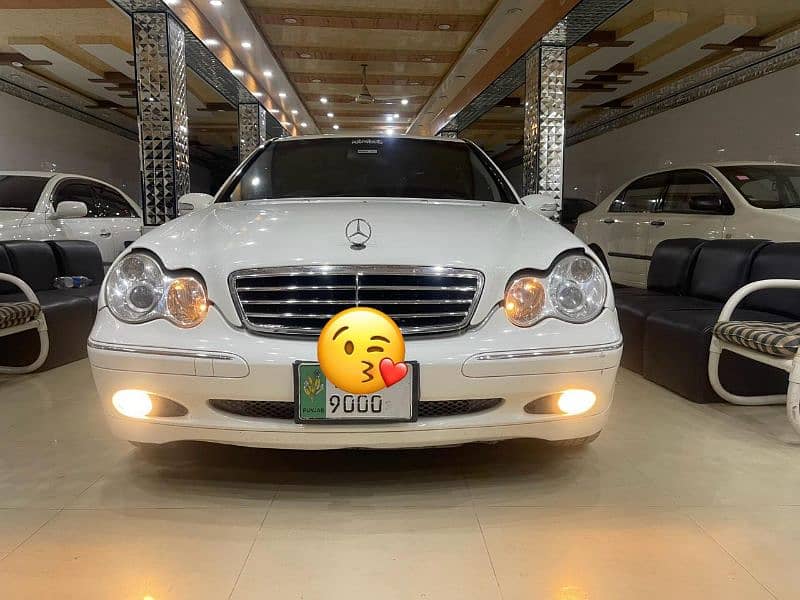 Mercedes 200 D 2002 14