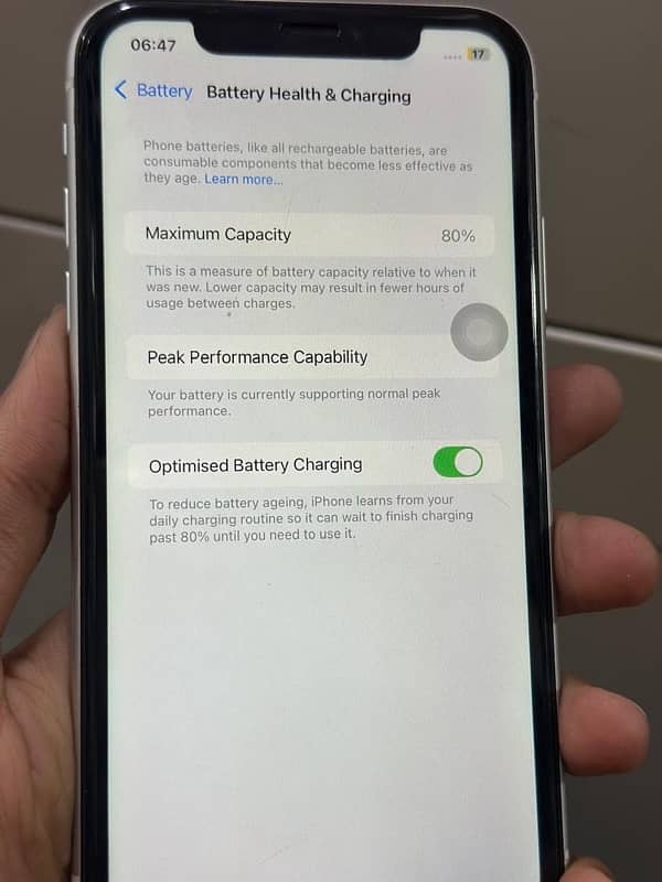 iphone xr ha 10/10 condition factory unlock 4