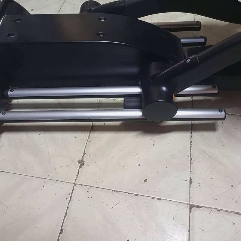 Elliptical trainer Sole 95E|Sole Fitness Elliptical Cross Trainer E95 4