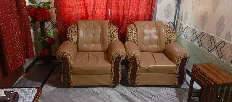 5 seater soffa sets leather m luch conditions 1