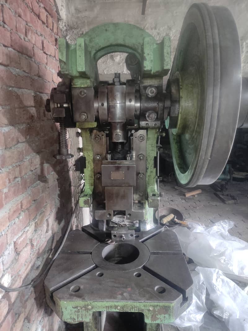 Surfacer grinder , press 1