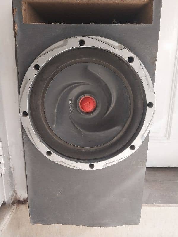 Amplifier & Subwoofer for sale 1