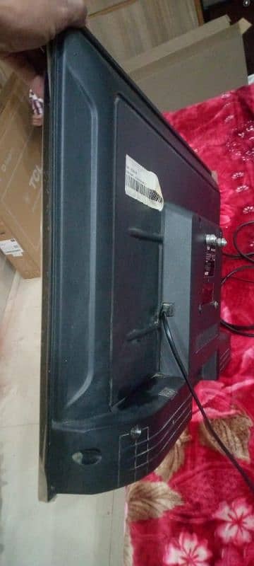 Haier LED TV 32" contact no:+92 309 4563292 4