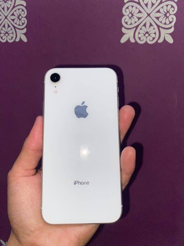 iphone xr 1