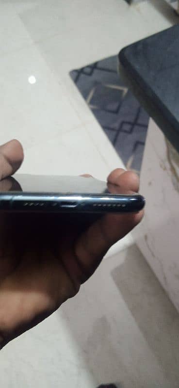 i phone 11 pro max 64 Non Pta 10 of 10 condition 2