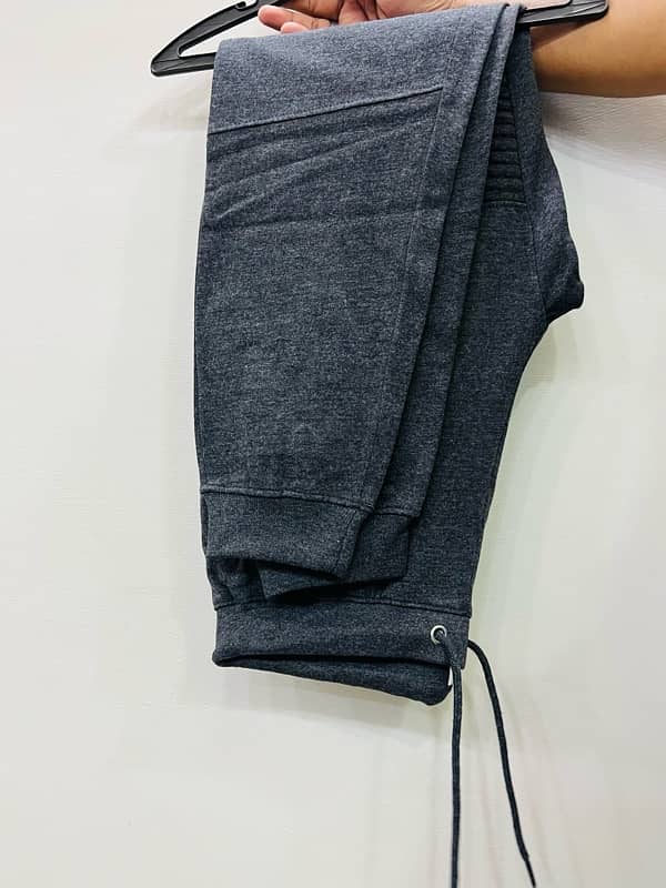 exported hoodies and trousers 7