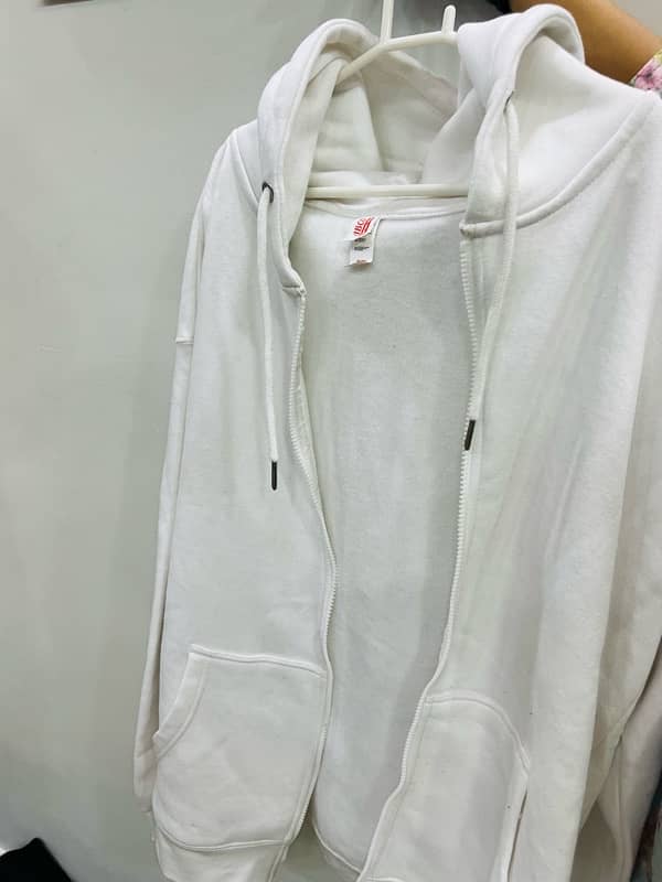 exported hoodies and trousers 10