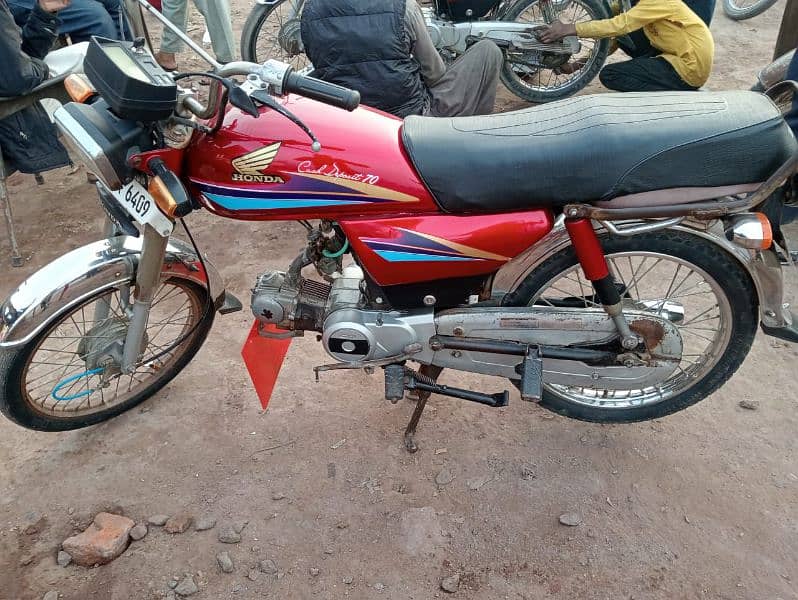 Honda motorcycle 2007 model all okay for sale good condition 0