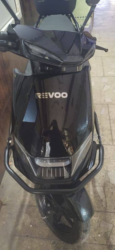 revoo C32 electrick motor bike 3