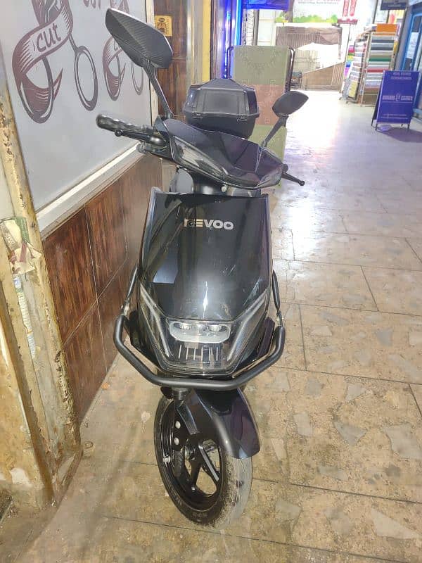 revoo C32 electrick motor bike 10