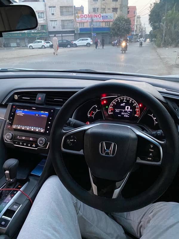 Honda Civic Oriel 2018 6