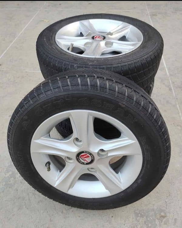 Tyre with rims 145/70/R12 3