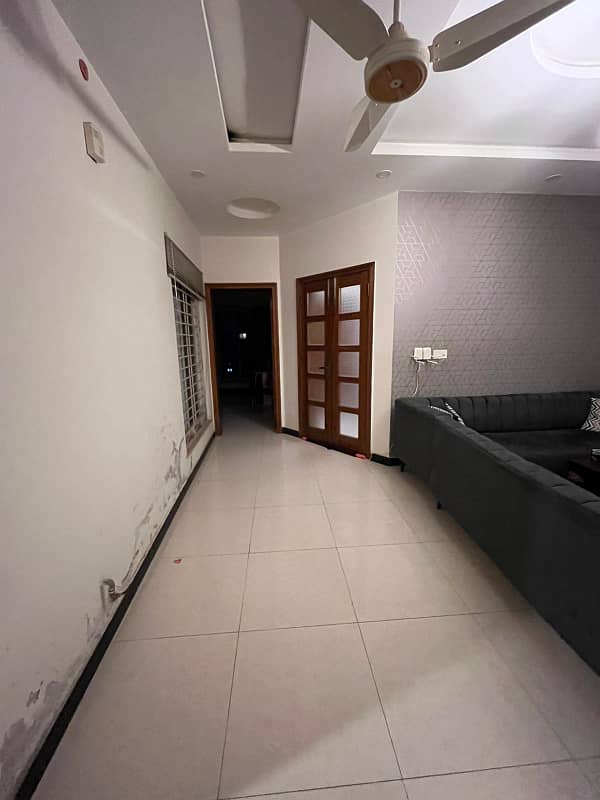 E11 daily basis & weekly furnished flat available for rent 2