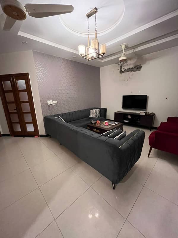 E11 daily basis & weekly furnished flat available for rent 3