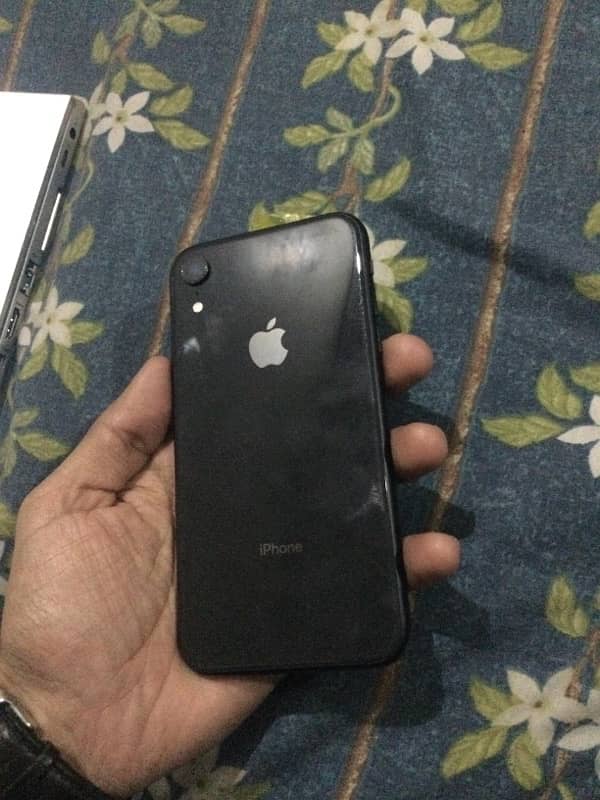 iPhone XR 64 gb non 0